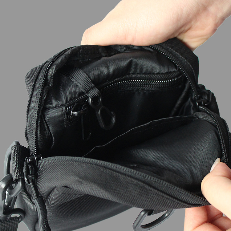 【KiU×BlackRamsTokyo】フラップポケットショルダーバッグ